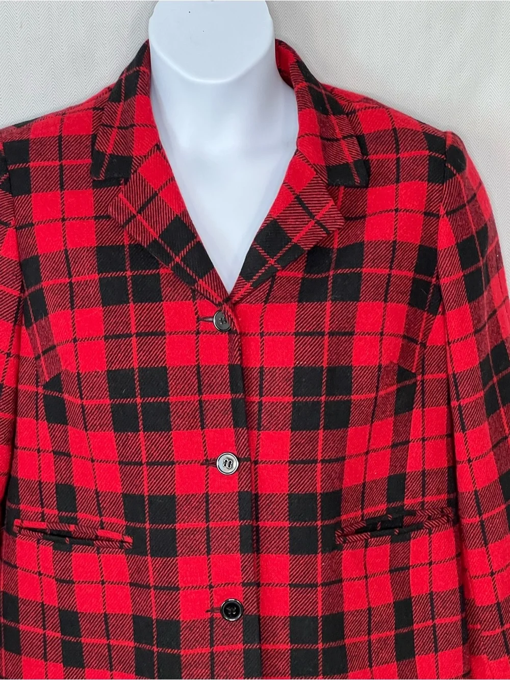 Mary McFadden Vintage Blazer Red & Black Plaid Hand Pockets 2 Button Closure 12